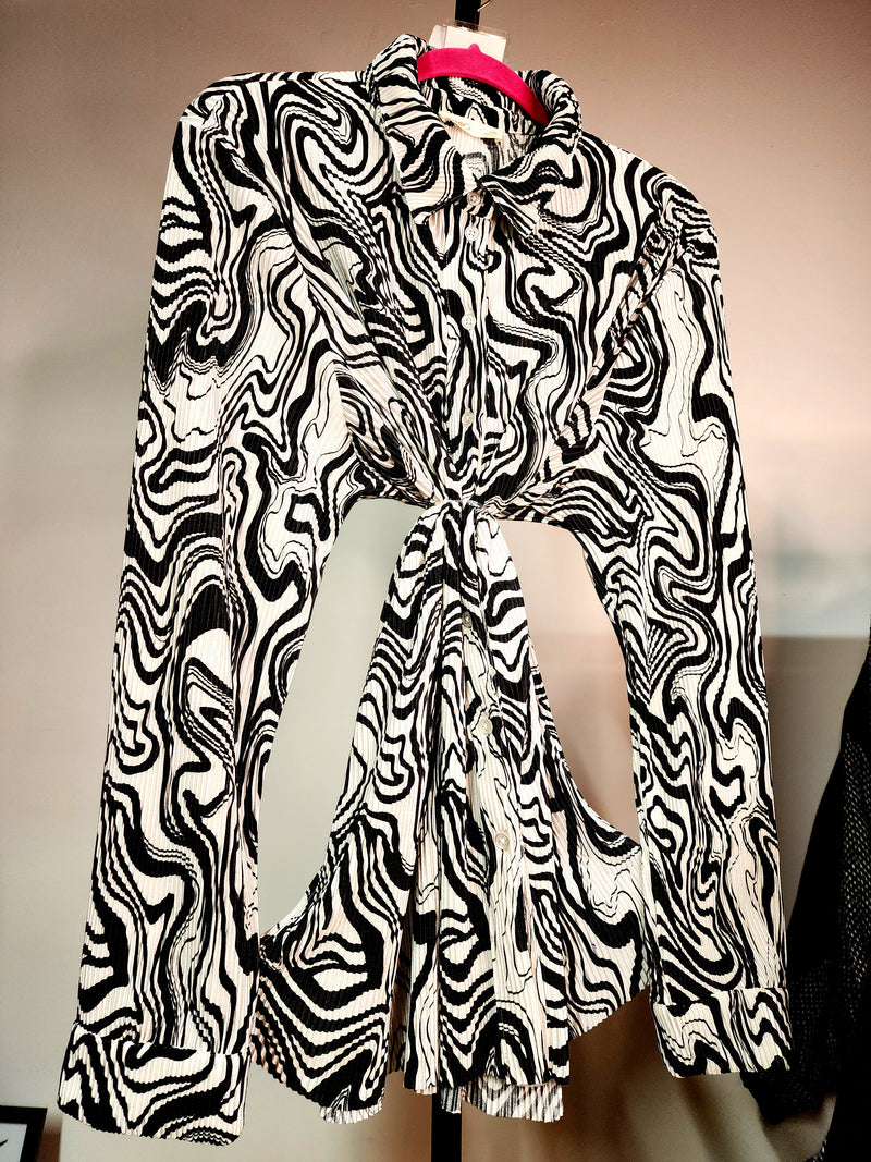 The "Swirl Theory" Button Up Top, Sz XL-2X